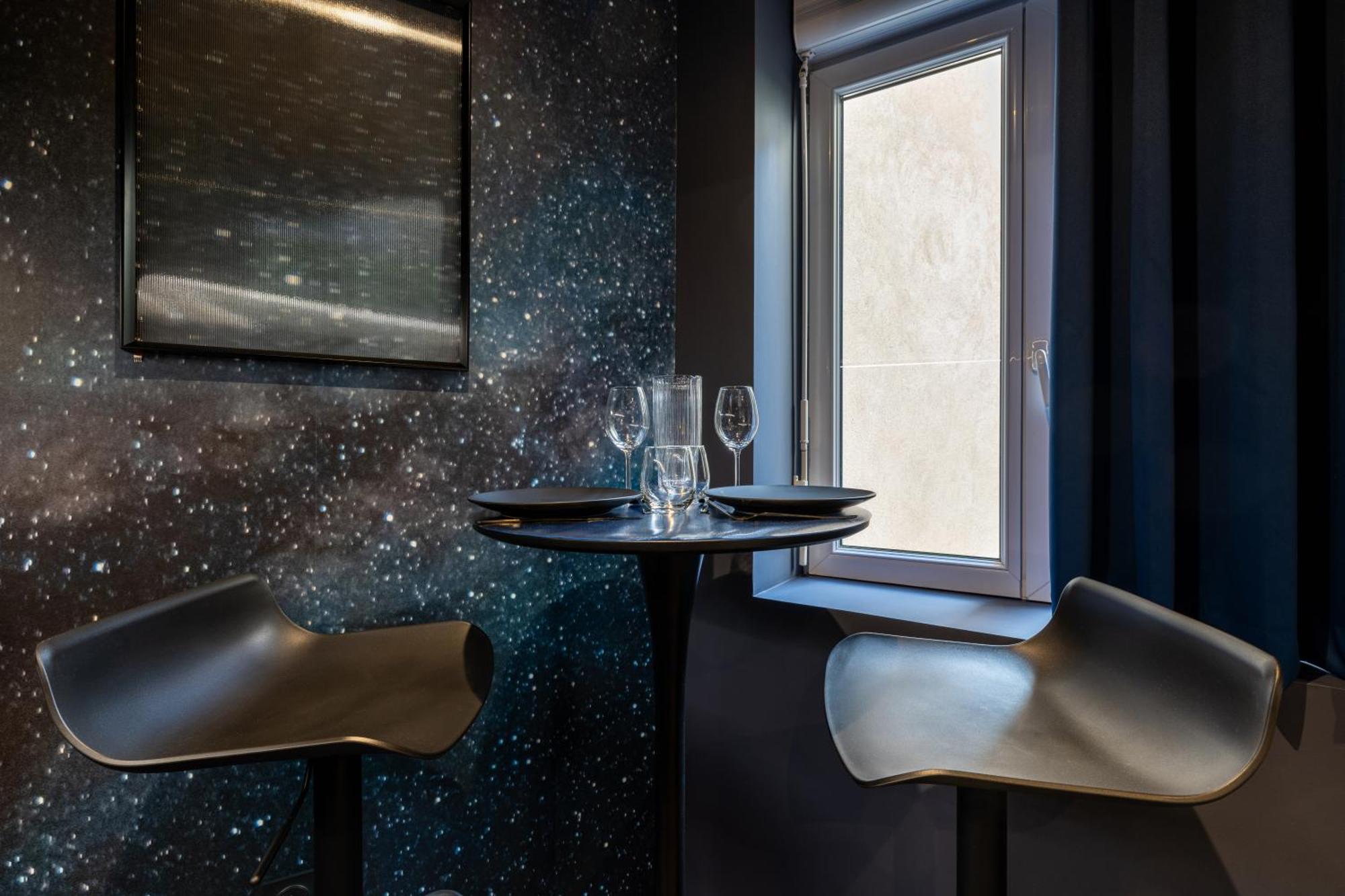 شقة Galaxy La Tete Dans Les Etoiles ريوم المظهر الخارجي الصورة