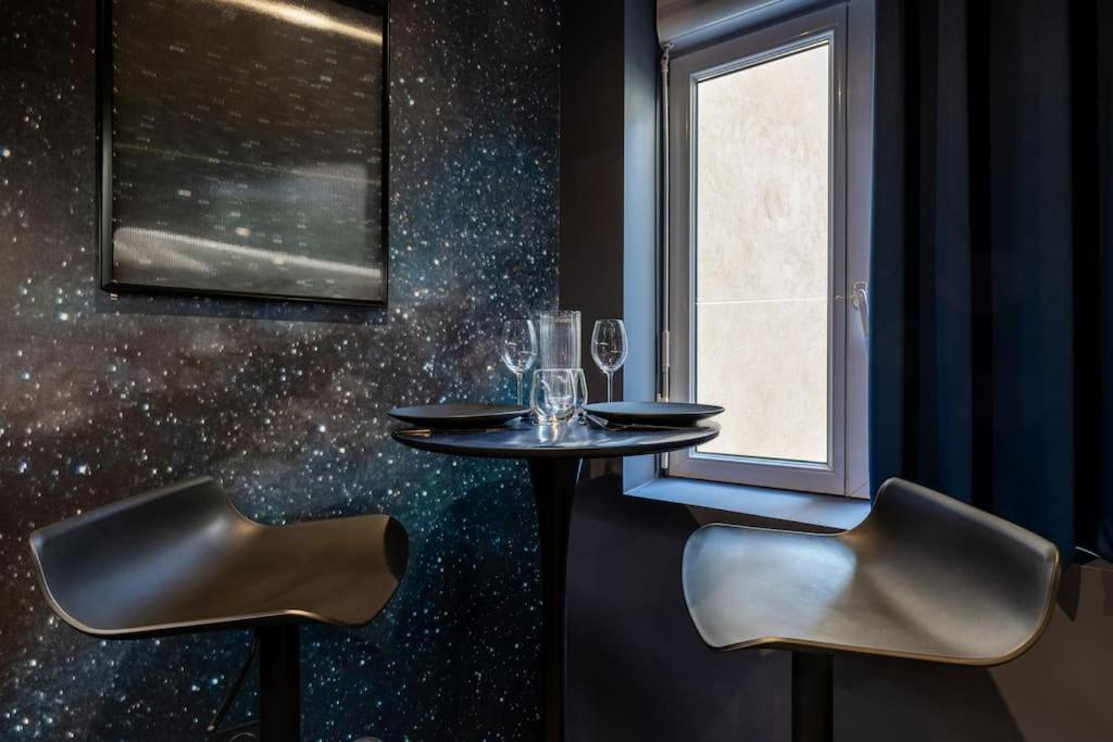 شقة Galaxy La Tete Dans Les Etoiles ريوم المظهر الخارجي الصورة